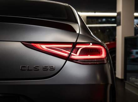 Mercedes-Benz - CLS