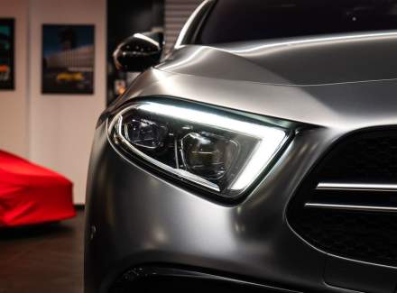Mercedes-Benz - CLS