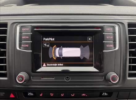 Volkswagen - Caravelle