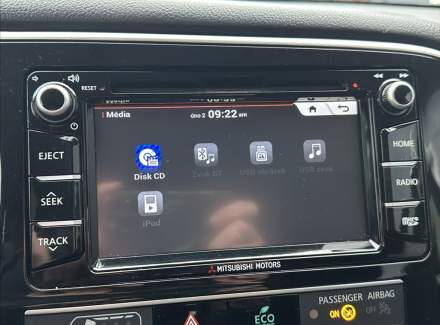 Mitsubishi - Outlander