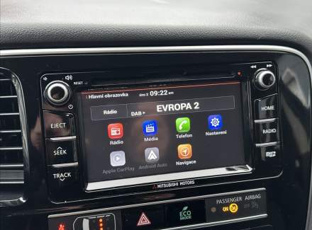 Mitsubishi - Outlander