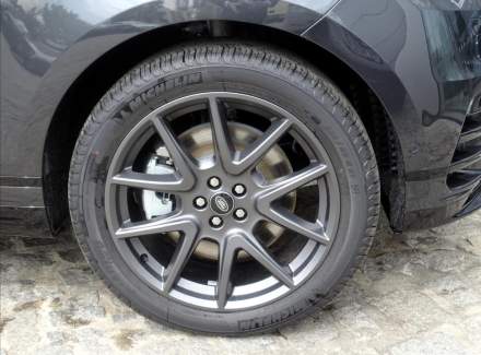 Land Rover - Range Rover Velar