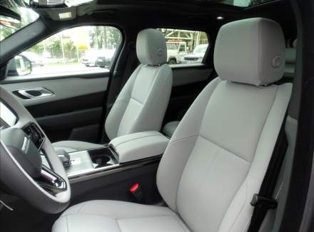Land Rover - Range Rover Velar