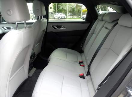 Land Rover - Range Rover Velar