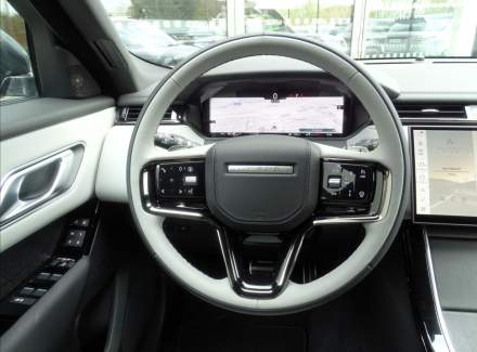 Land Rover - Range Rover Velar