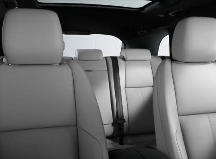 Land Rover - Range Rover Velar