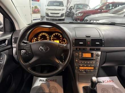 Toyota - Avensis