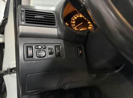 Toyota - Avensis
