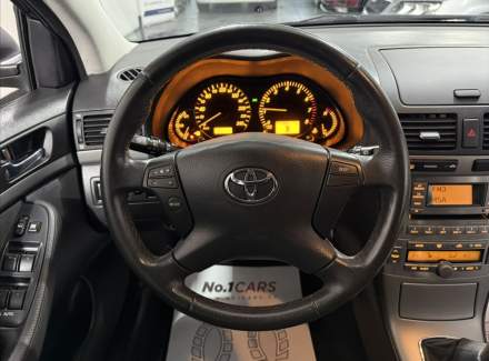 Toyota - Avensis