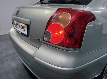 Toyota - Avensis