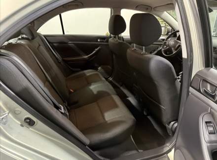 Toyota - Avensis