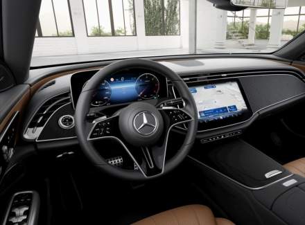 Mercedes-Benz - E-class