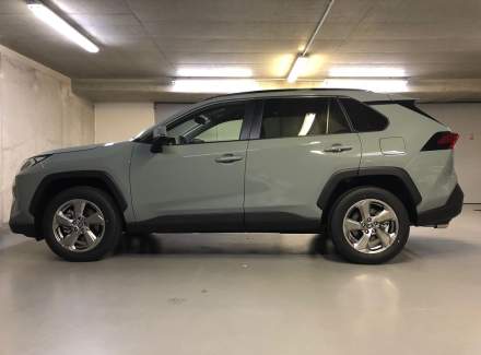 Toyota - RAV 4