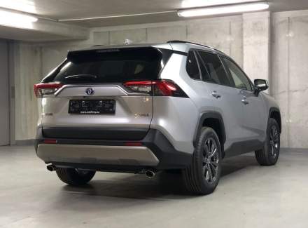 Toyota - RAV 4