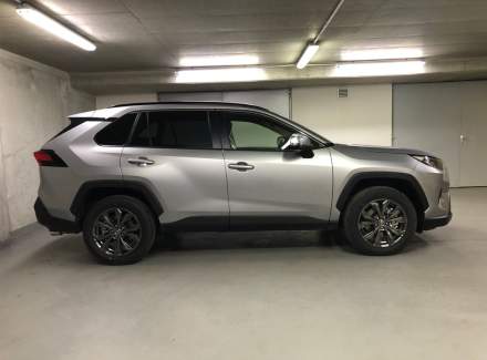 Toyota - RAV 4