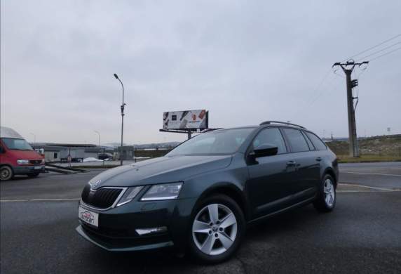 Škoda - Octavia