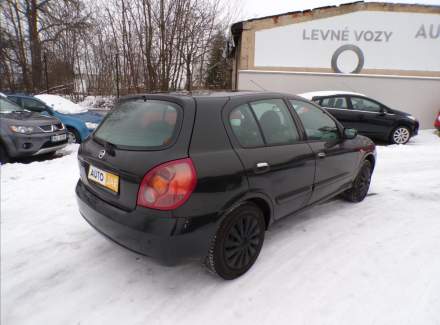 Nissan - Almera