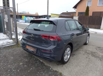 Volkswagen - Golf