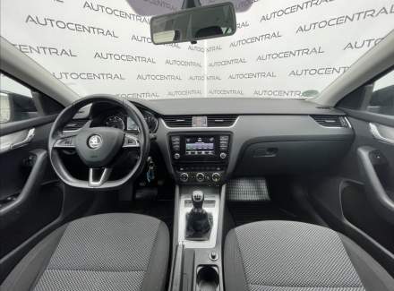 Škoda - Octavia