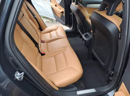 Volvo - V90