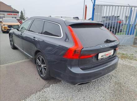 Volvo - V90