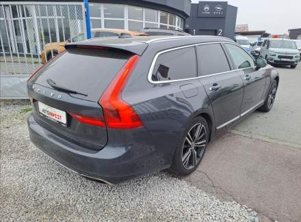 Volvo - V90