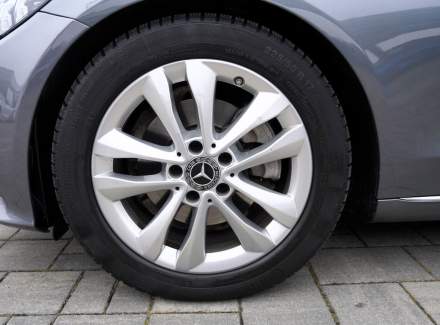 Mercedes-Benz - C-class