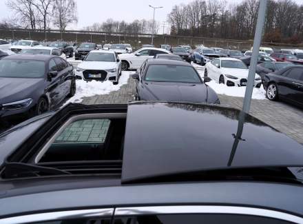 Mercedes-Benz - C-class