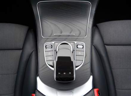 Mercedes-Benz - C-class