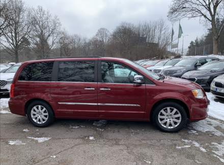 Chrysler - Town & Country