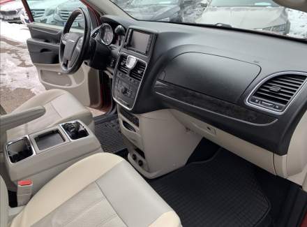 Chrysler - Town & Country