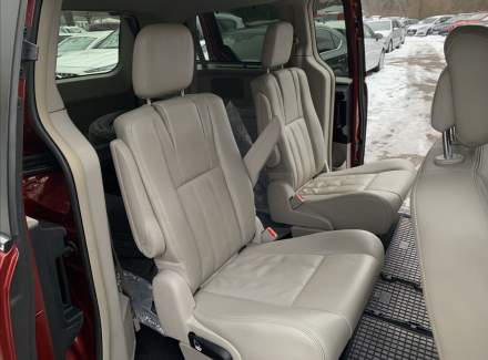 Chrysler - Town & Country