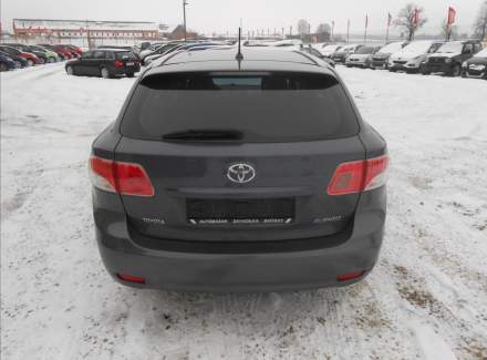 Toyota - Avensis