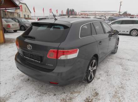 Toyota - Avensis