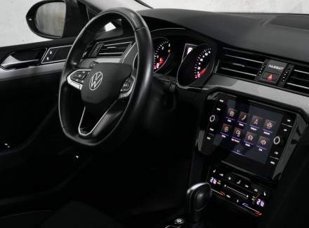 Volkswagen - Passat
