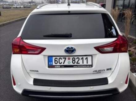 Toyota - Auris
