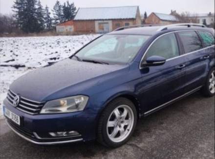 Volkswagen - Passat