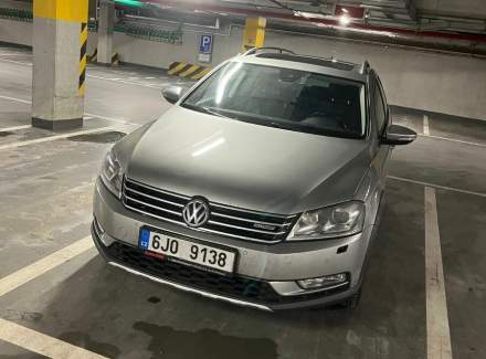 Volkswagen - Passat