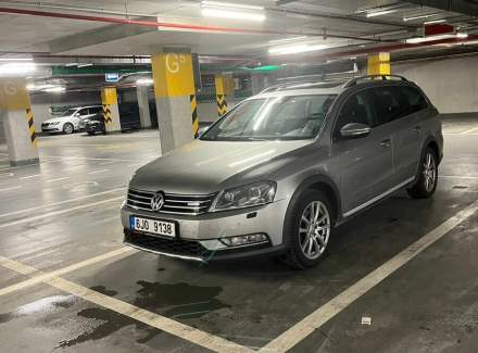 Volkswagen - Passat