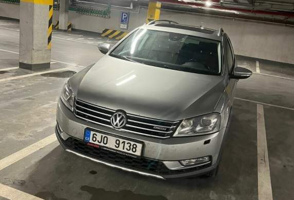 Volkswagen - Passat