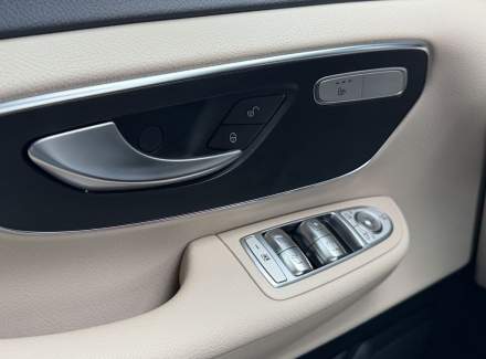 Mercedes-Benz - V-class