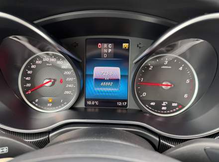 Mercedes-Benz - V-class