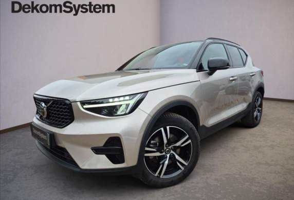 Volvo - XC40