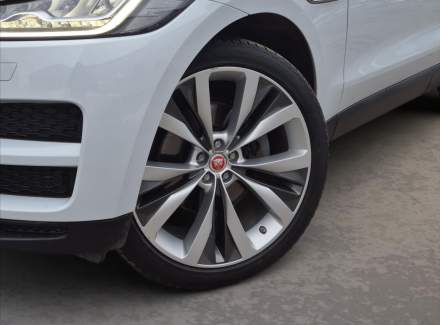 Jaguar - F-Pace