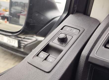 Volkswagen - Caravelle