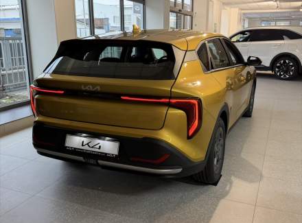 Kia - K4