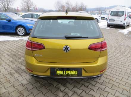Volkswagen - Golf
