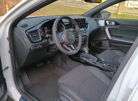Kia - XCeed