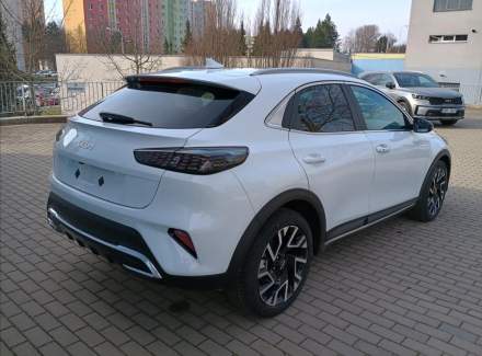 Kia - XCeed