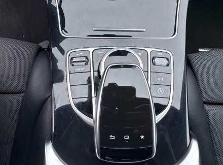 Mercedes-Benz - C-class